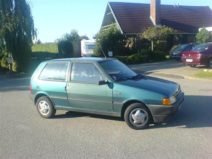 Fiat UNO 1000 ie **SOLGT** billede 1