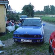 BMW 323i solgt