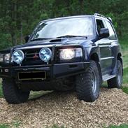 Mitsubishi Pajero 2,8TD "4Life"