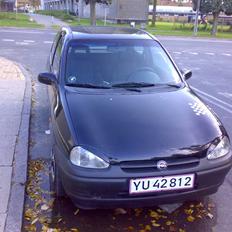 Opel Corsa B smadret