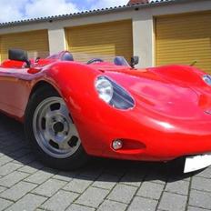 Porsche 718 RSK Spyder Replica