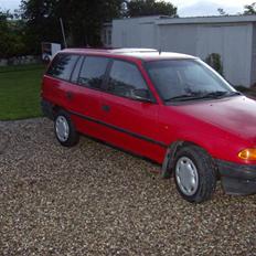 Opel astra f stcar ((SOLGT))
