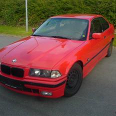 BMW 320i (Solgt)