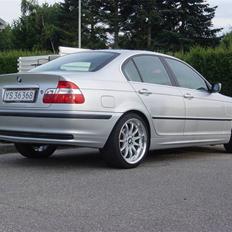 BMW 323i E46 Steptronic 