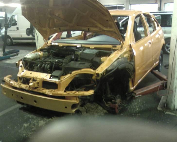 Ford Focus "Solgt" - Motoren er lige kommet i... også med fon billede 18