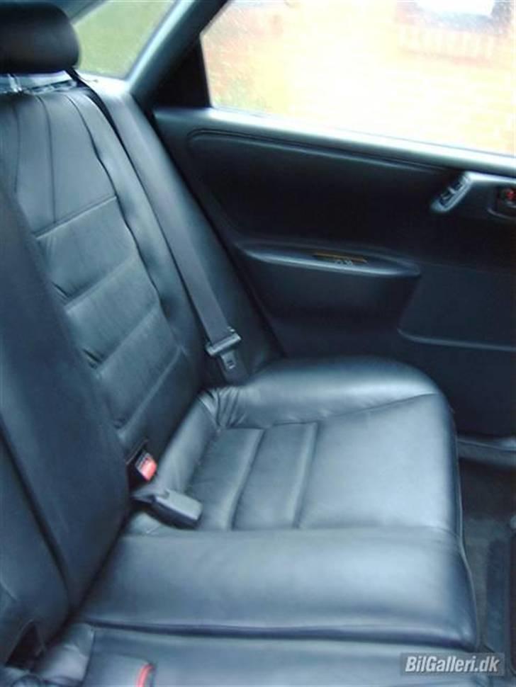 Toyota carina e xli død billede 2