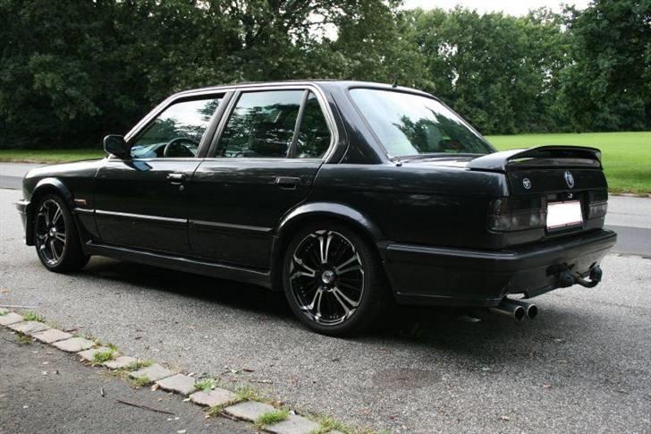 BMW 325i - SOLGT billede 4