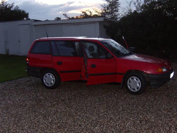 Opel astra f stcar ((SOLGT)) billede 6