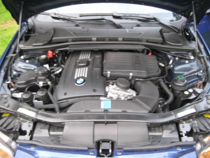 BMW 335i coupé billede 8