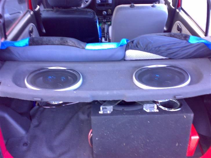 Daihatsu Cuore [SOLGT] - Endelig monteret :) nu skal ledniger bare gemmes væk :) billede 18