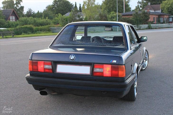 BMW 325i E30 solgt - Bagenden billede 4
