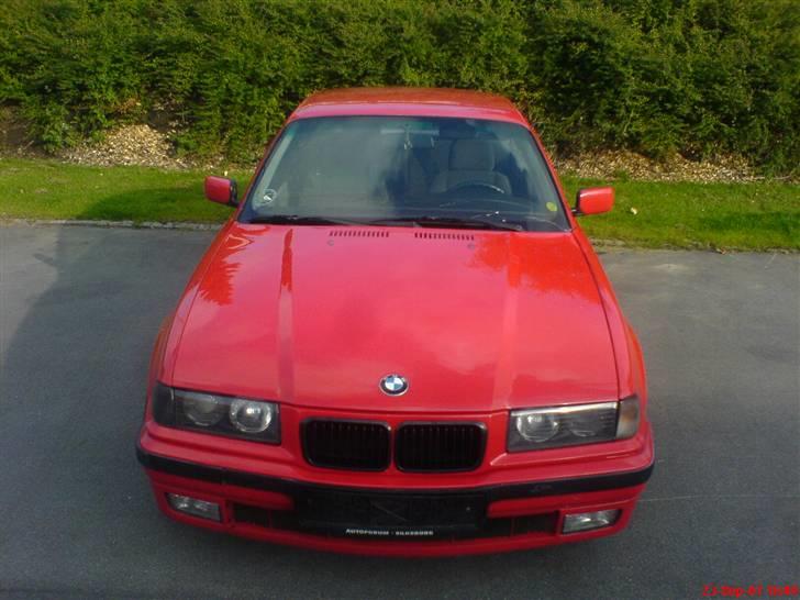 BMW 320i (Solgt) billede 1