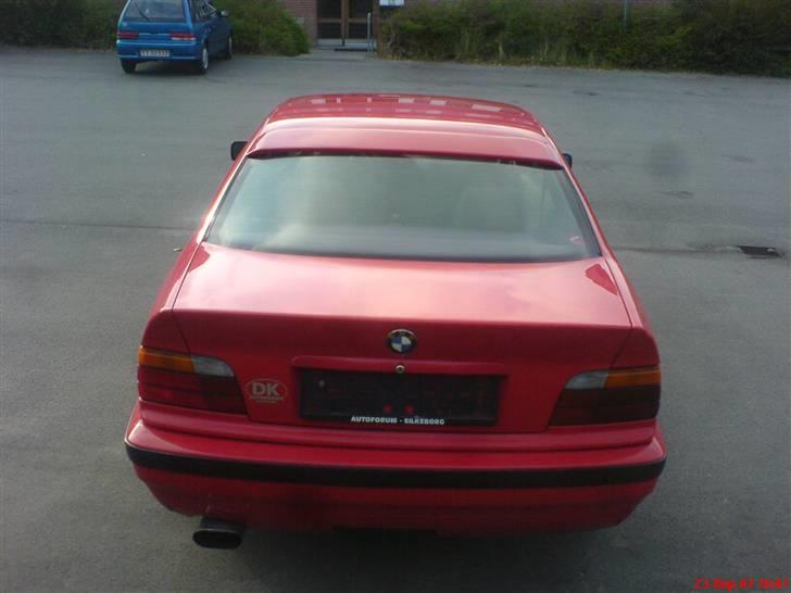 BMW 320i (Solgt) billede 4