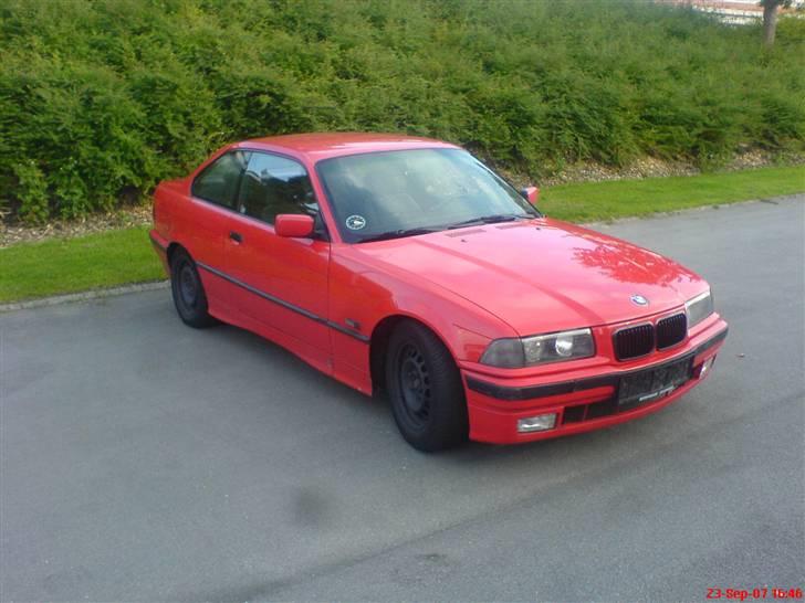 BMW 320i (Solgt) billede 5