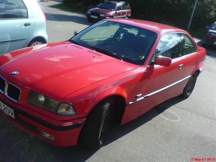 BMW 320i (Solgt) billede 7