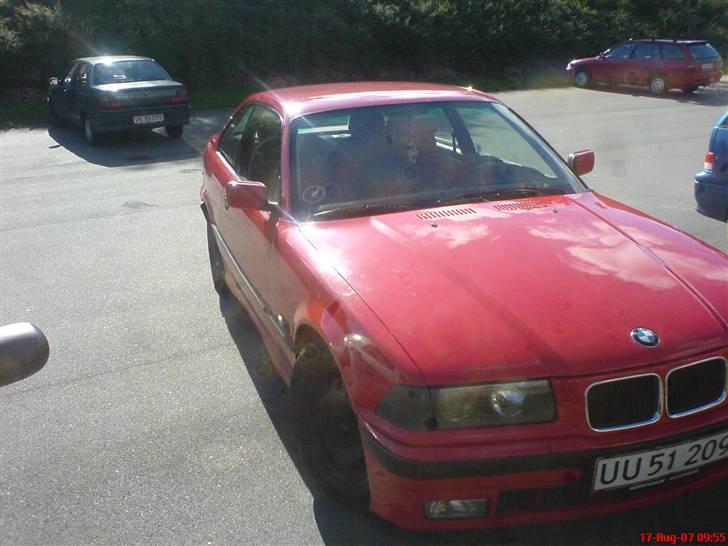 BMW 320i (Solgt) billede 8