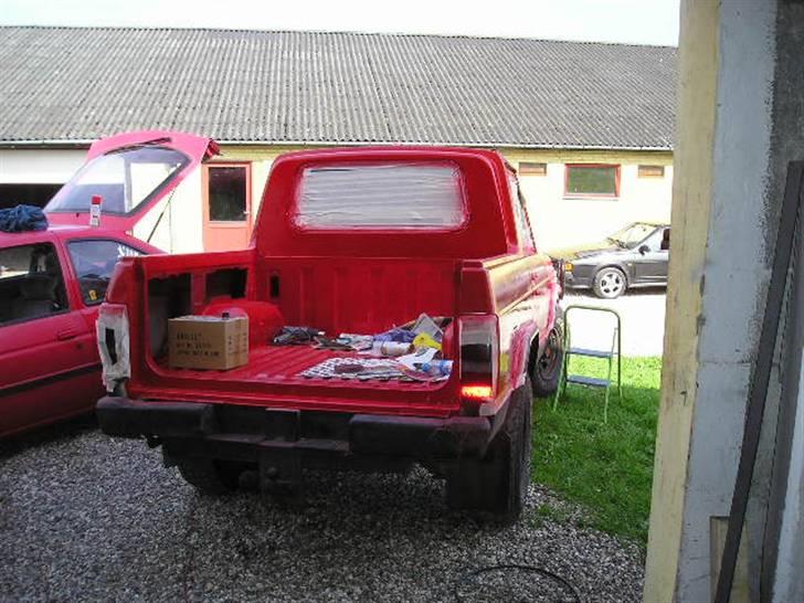 Nissan  Patrol 2,8 pick up solgt - så bliver den så fin billede 3