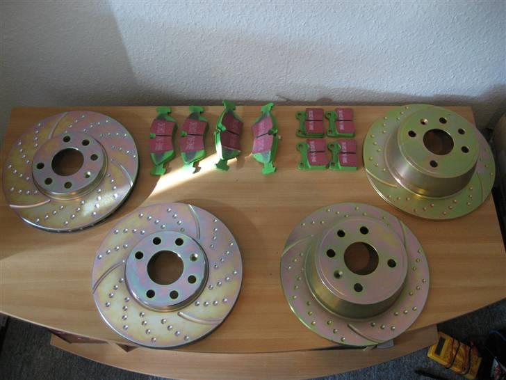 Opel Vectra A 2.0i CDX *SOLGT* - Sportsskiver hele vejen rundt fra EBC :) billede 14