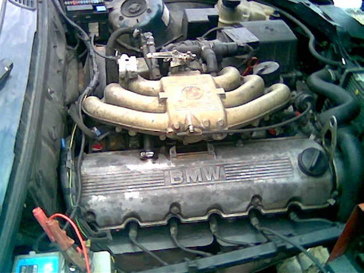 BMW 320i solgt billede 2