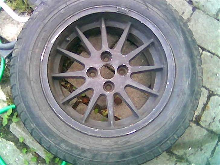 BMW 320i solgt billede 7