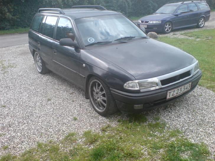 Opel astra f caravan (solgt) billede 12