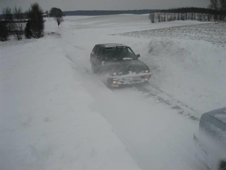 BMW 325 touring - sne billede 4