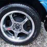 Mazda 323F 1,5i air con (SOLGT)