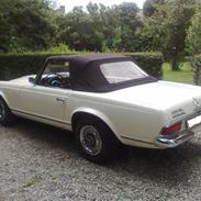 Mercedes Benz 230 sl pagode