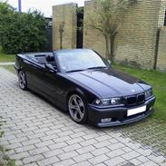 BMW 325i Cabriolet Solgt!!