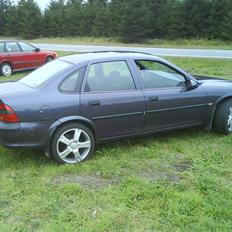 Opel Vectra b solgt