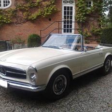 Mercedes Benz 230 sl pagode