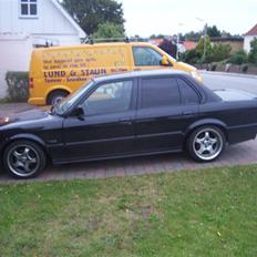 BMW e30 320 *solgt*