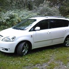 Toyota Sportsvan D-4D  (Solgt)