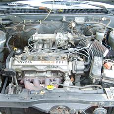 Toyota carina 2 solgt....