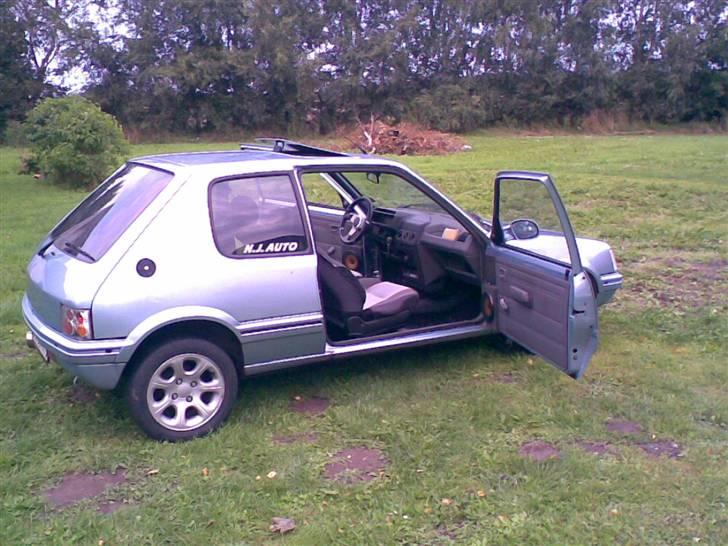 Peugeot 205 1.4 xs Solgt billede 10