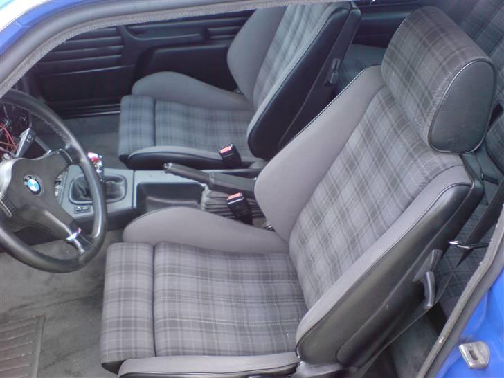 BMW 323i solgt billede 8