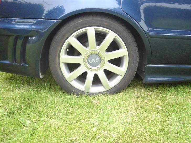 Audi A4 1.8T (Solgt) billede 7