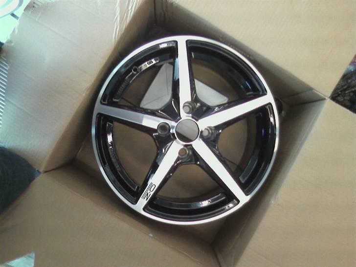 Citroën Saxo 1,6 16v VTS (Solgt)  - 4 Nye ben til vognen billede 14