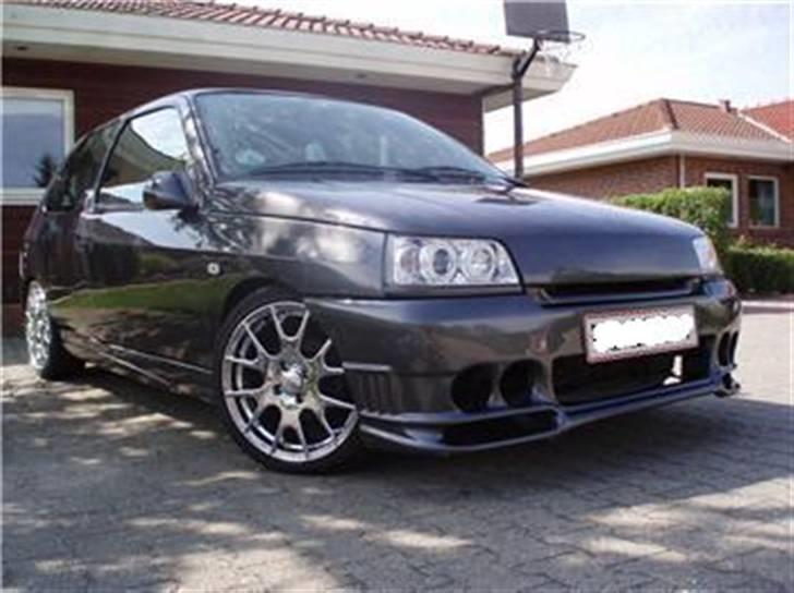 Renault clio - totalt skadet :( billede 2