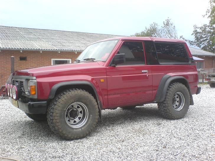 Nissan patrol GR - gårdspladsen hjemme hos de gamle... billede 15
