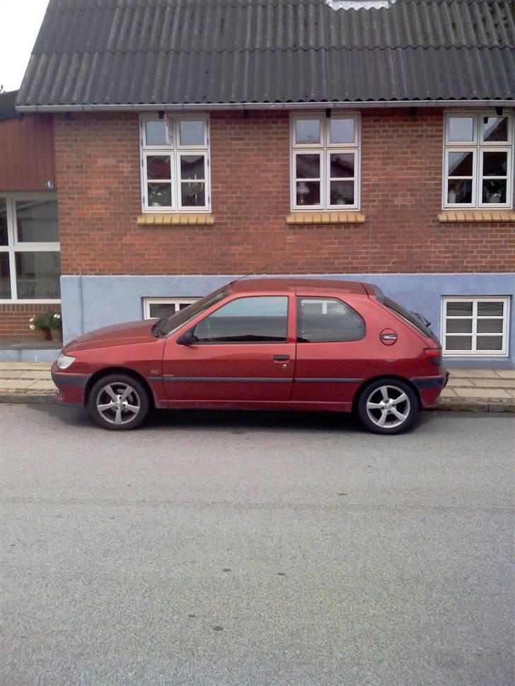 Peugeot 306 XS solgt den 7-2-2008 billede 3