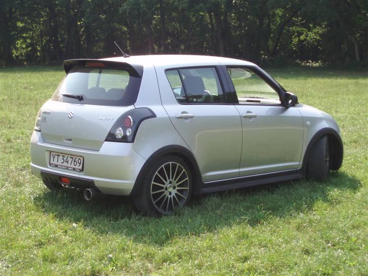 Suzuki Swift (solgt) billede 4