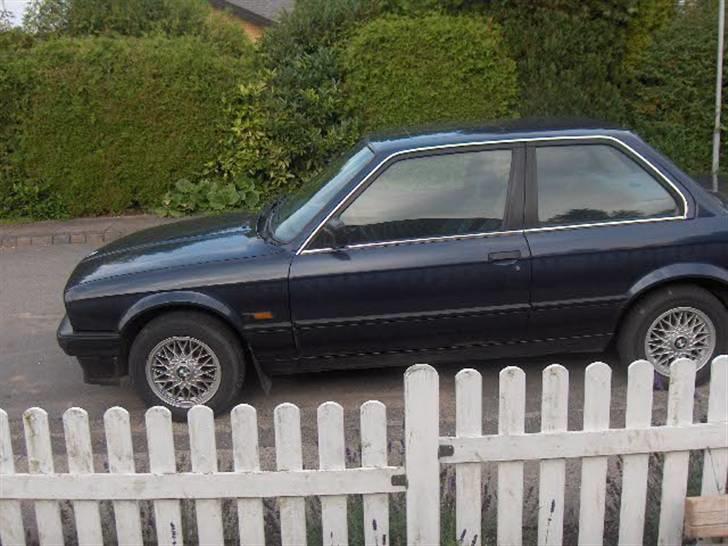 BMW 320i  ***SOLGT*** billede 7