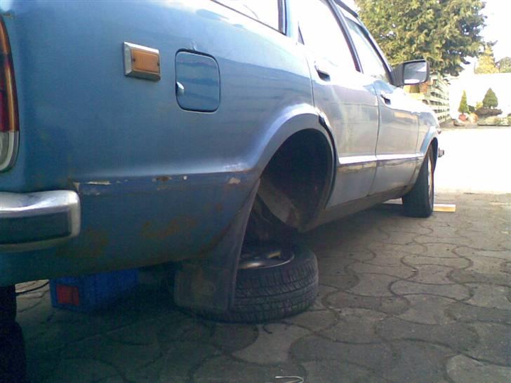 Ford Taunus 2.3 v6 (SOLGT) billede 13