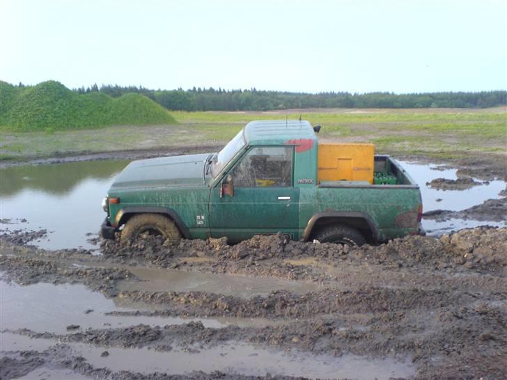 Nissan Patrol Pickup Solgt billede 4