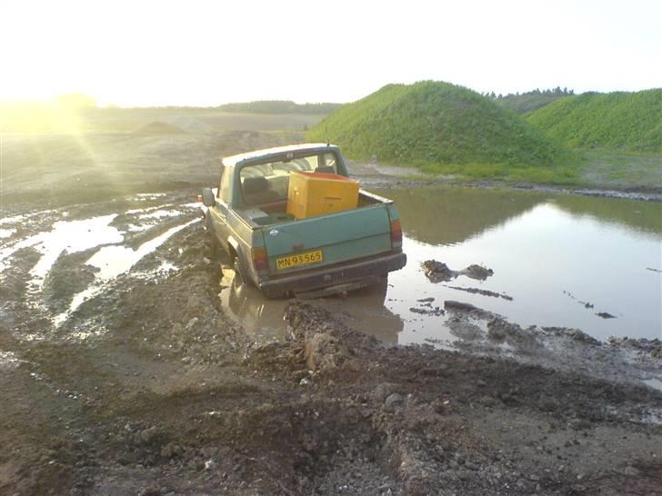 Nissan Patrol Pickup Solgt billede 5