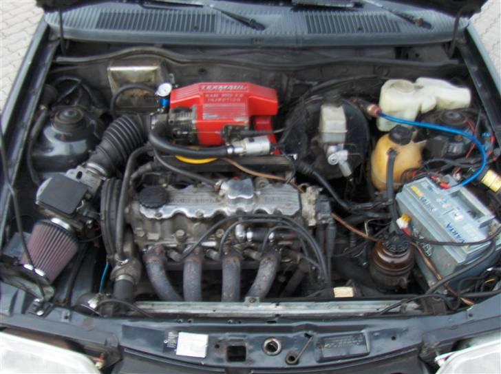 Opel Kadett E Sedan Gt "Solgt" - Motoren billede 7