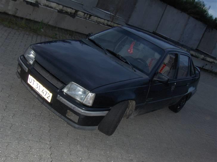 Opel Kadett E Sedan Gt "Solgt" billede 15