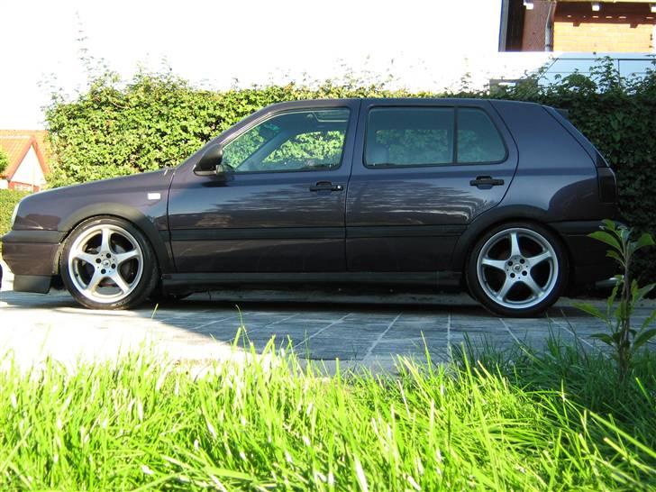 VW Golf *solgt* - Klokken har slået 220  billede 5