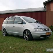 VW Sharan 1,8T 20V Solgt